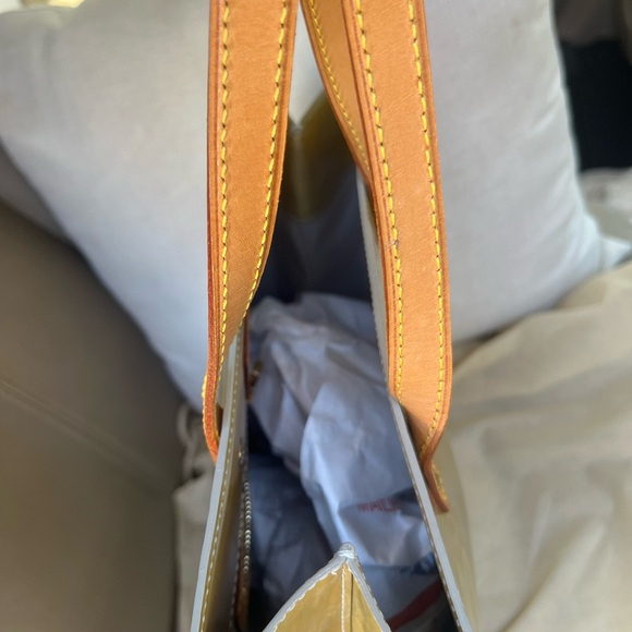 Louis Vuitton Vernis Reade - Picture 8 of 15